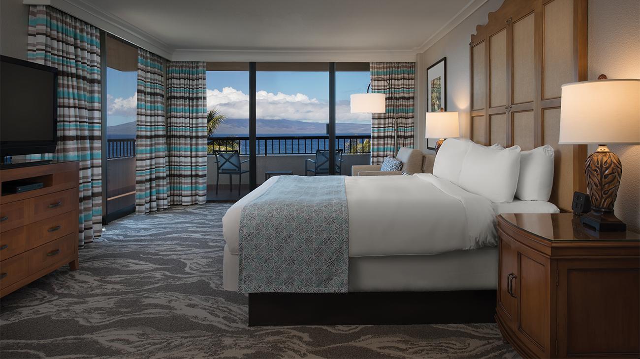 Master Bedroom (1- or 2-Bedroom Villa)